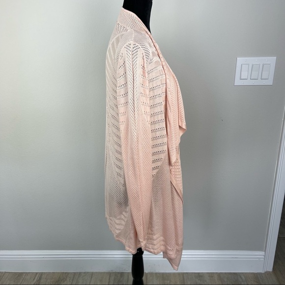 T Tahari Woman’s Peach Color Open drape front knitted cardigan long sleeve - Picture 3 of 10